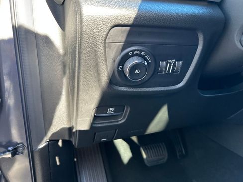 New 2025 Jeep Grand Cherokee L Limited w/ Luxury Tech Group II image 14