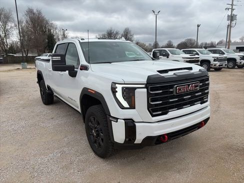 New 2026 GMC Sierra 2500 AT4 w/ AT4 Premium Plus Package image 8