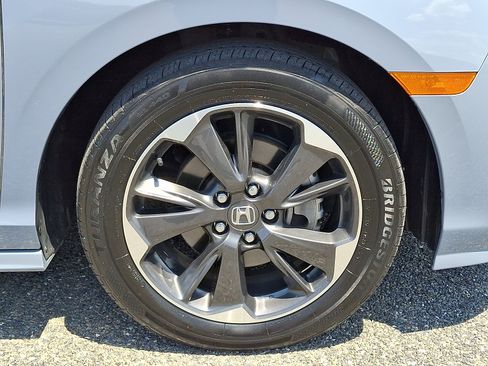 Used 2024 Honda Odyssey Elite image 8