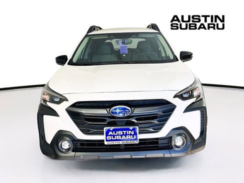 Certified 2025 Subaru Outback Premium image 3