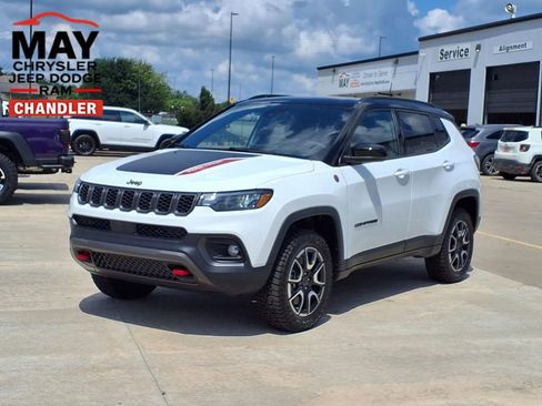 New 2026 Jeep Compass Trailhawk w/ Sun, Sound & Navigation Group AWD/4WD image 1