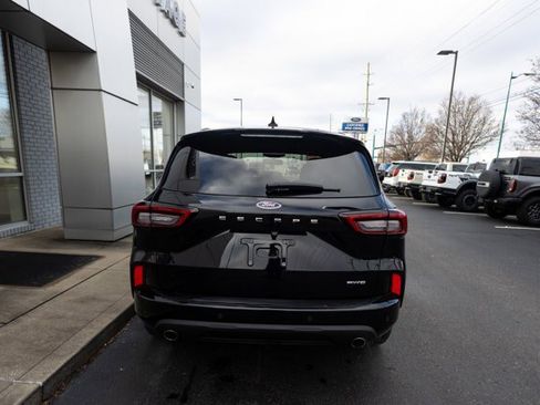 Certified 2025 Ford Escape ST-Line Elite w/ Premium Technology Package AWD/4WD image 4