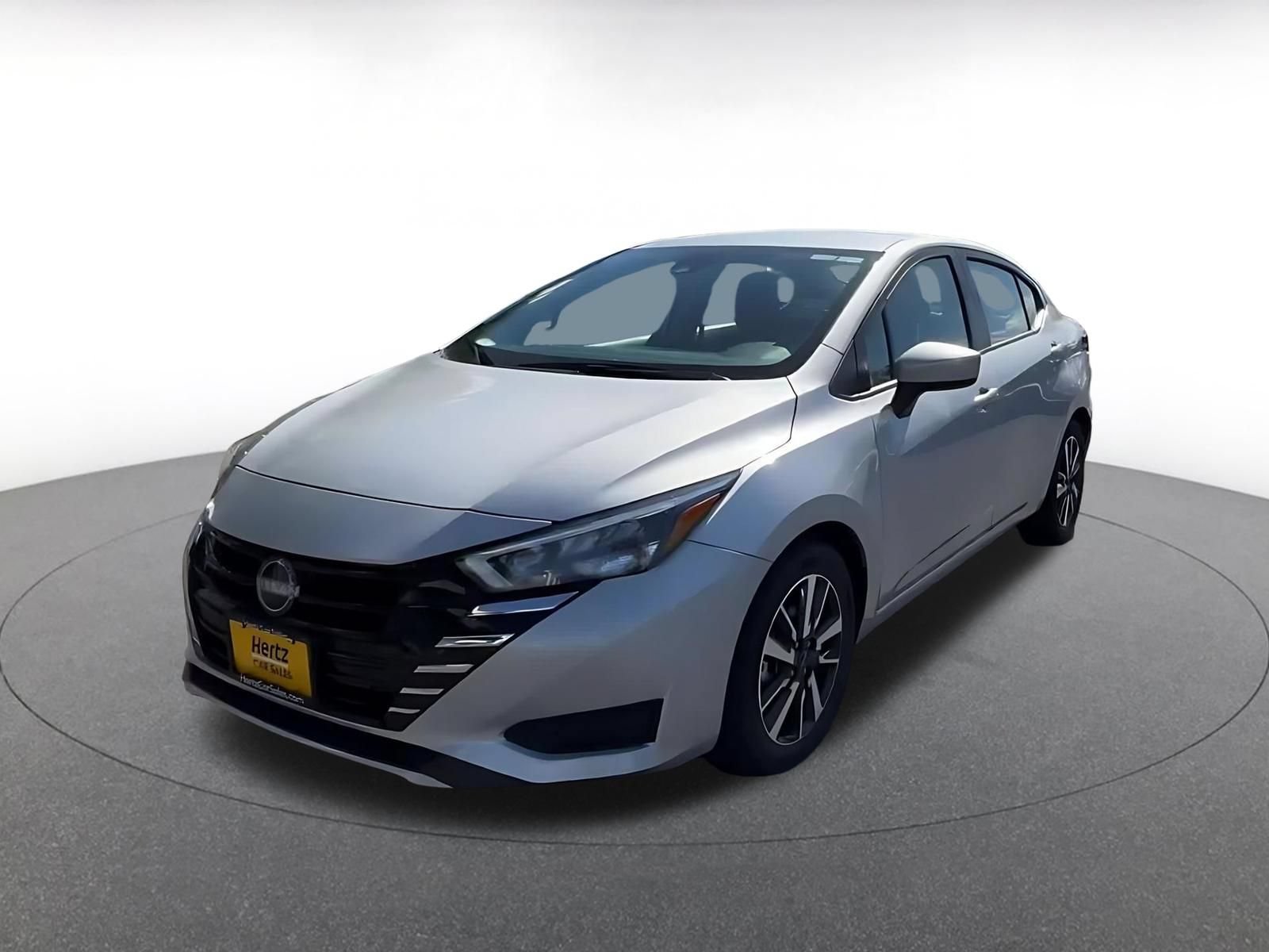 Used 2025 Nissan Versa SV FWD image 6