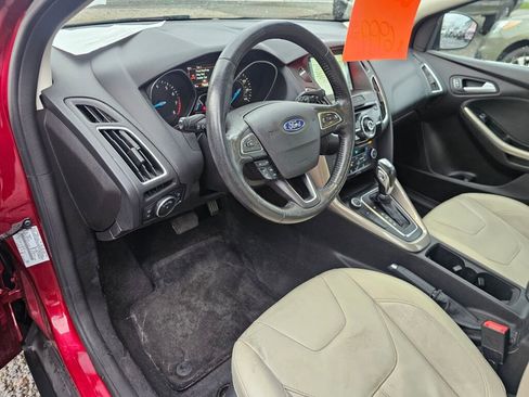 Used 2017 Ford Focus Titanium w/ Titanium Technology Package image 27