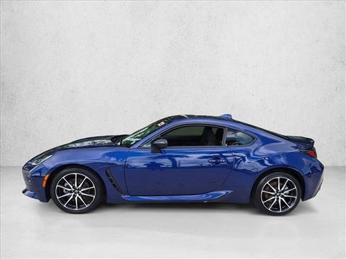 Used 2023 Toyota GR86 RWD image 8