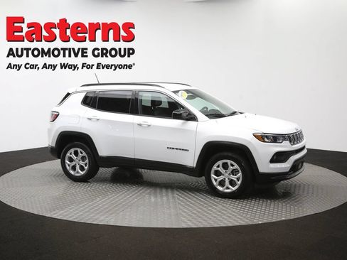 Used 2024 Jeep Compass Latitude AWD/4WD image 42