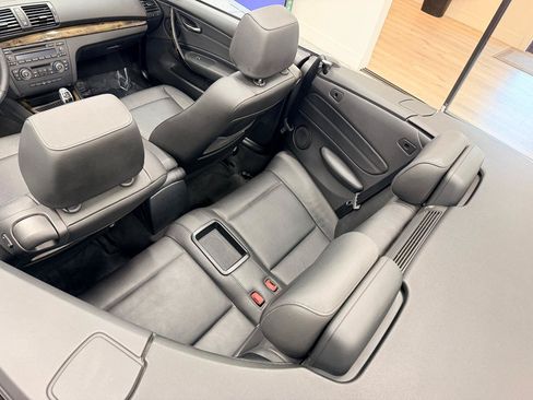 Used 2012 BMW 135i Convertible RWD image 28
