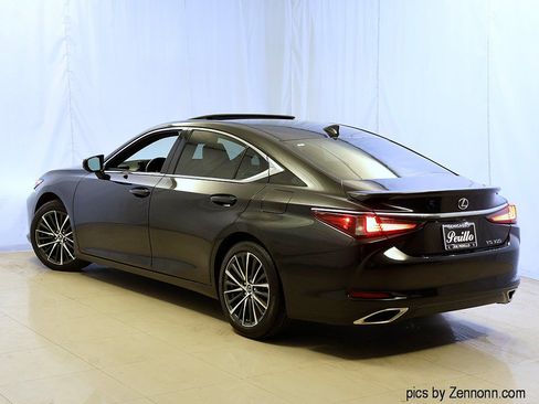 Used 2023 Lexus ES 350 w/ Premium Package FWD image 9