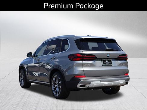 New 2026 BMW X5 sDrive40i RWD image 6
