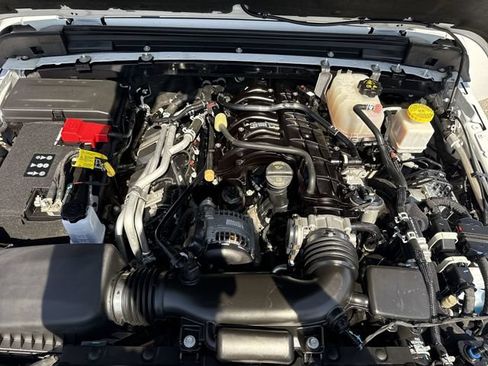 Used 2023 Jeep Gladiator Overland AWD/4WD image 24