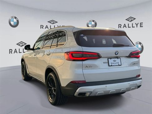 Certified 2022 BMW X5 xDrive40i w/ Premium Package image 6