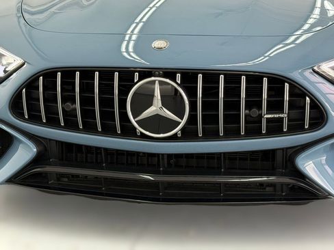 Used 2025 Mercedes-Benz SL 63 AMG S e Performance 4MATIC image 17