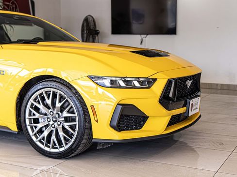 Used 2024 Ford Mustang GT Premium RWD image 3