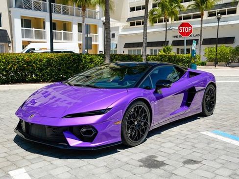 Used 2026 Lamborghini Temerario AWD/4WD image 2