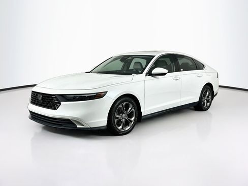 Used 2024 Honda Accord EX image 3