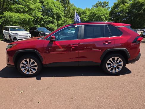 Used 2025 Toyota RAV4 XLE Premium w/ Weather Package AWD/4WD image 6