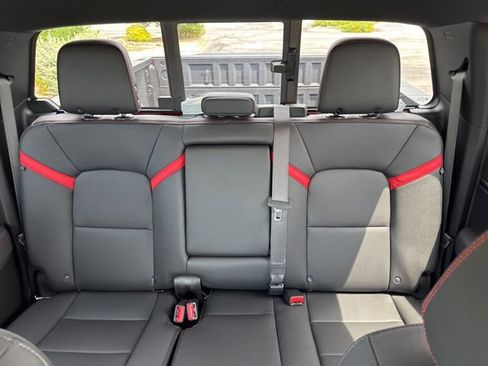 Certified 2025 Chevrolet Colorado Z71 w/ Z71 Convenience Package 2 image 12