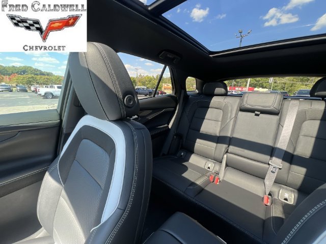 Used 2025 Chevrolet Blazer EV LT AWD/4WD image 12