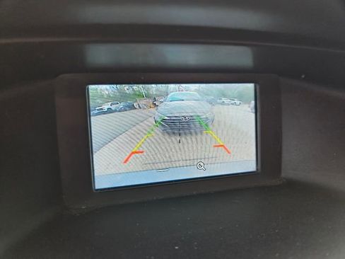 Used 2018 Ford Focus SE image 11