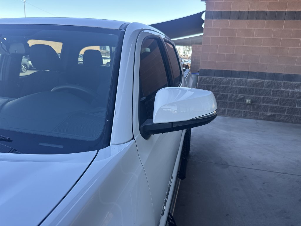 Used 2016 Toyota Tacoma TRD Off-Road w/ Premium & Technology Package AWD/4WD image 11