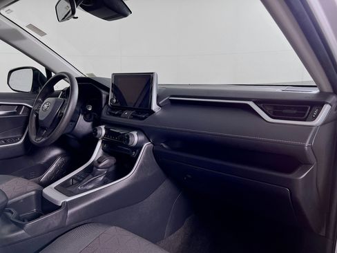 Used 2023 Toyota RAV4 XLE image 23