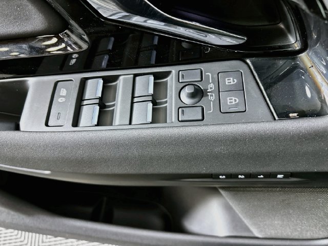 New 2026 Land Rover Range Rover Evoque S AWD/4WD image 19