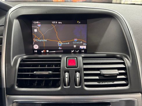 Used 2017 Volvo XC60 T6 Dynamic w/ Climate Package image 73