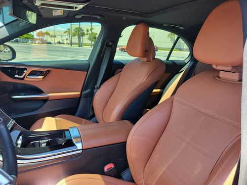 Used 2023 Mercedes-Benz C 300 Sedan image 21