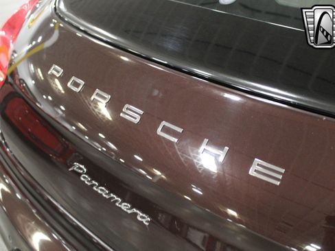 Used 2014 Porsche Panamera image 14