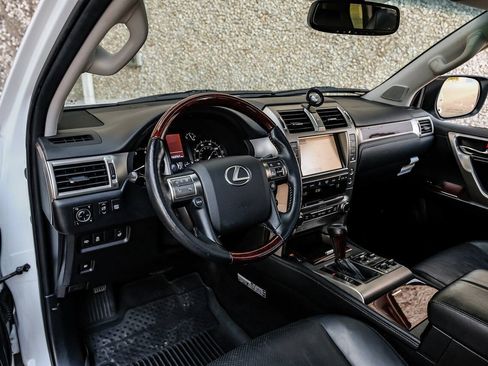 Used 2015 Lexus GX 460 Luxury AWD/4WD image 3