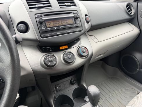 Used 2012 Toyota RAV4 4WD w/ Value Pkg image 11