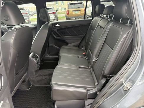 Used 2024 Volkswagen Tiguan SE R-Line AWD/4WD image 24