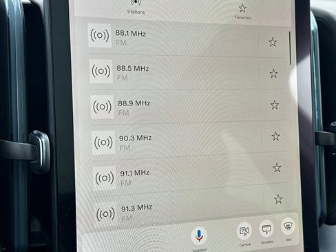 New 2026 Volvo EX30 Plus w/ Climate Package image 19