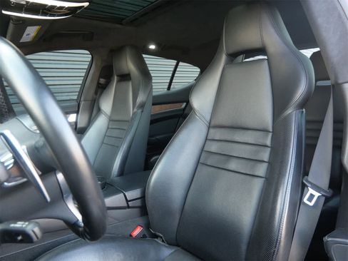 Certified 2016 Porsche Panamera GTS image 5