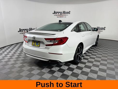 Used 2022 Honda Accord Sport image 6