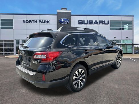 Used 2017 Subaru Outback 2.5i Limited AWD/4WD image 4