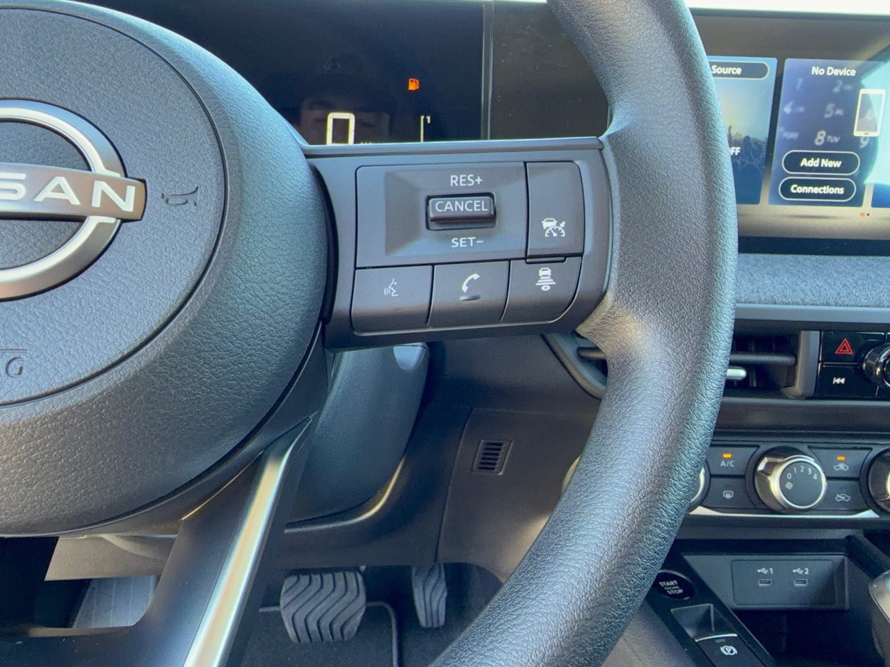 New 2027 Nissan Kicks S FWD image 19
