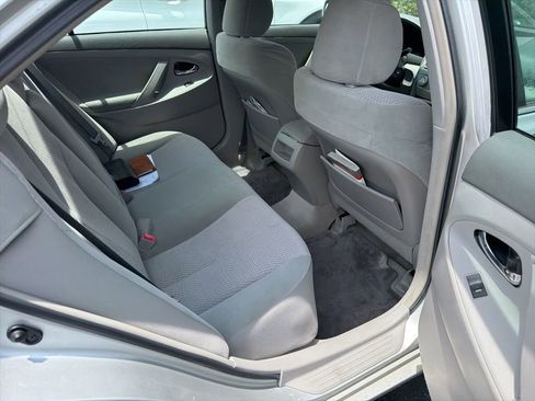 Used 2011 Toyota Camry LE w/ LE Extra-Value Pkg FWD image 13