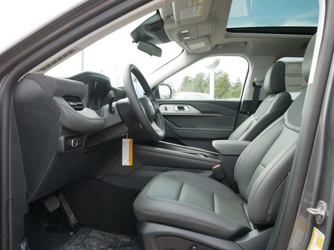 New 2026 Ford Explorer Active AWD/4WD image 10
