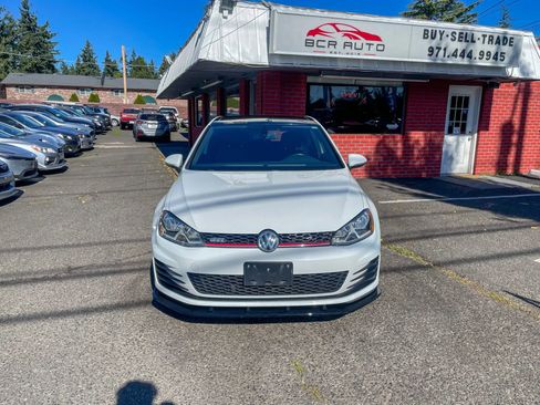 Used 2015 Volkswagen GTI SE image 6