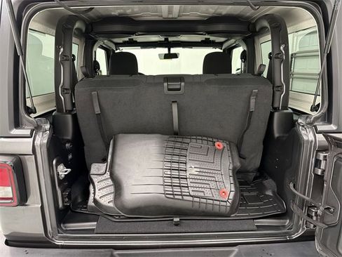 Used 2021 Jeep Wrangler Sport image 15
