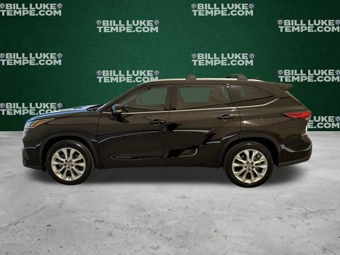 Used 2021 Toyota Highlander Limited image 9