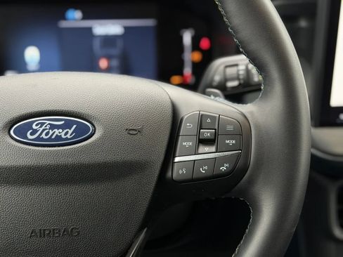 Used 2025 Ford Maverick Lobo image 23