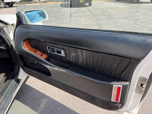 Used 1991 Chrysler TC by Maserati 2DR CONV image 11