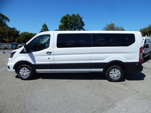 Used 2024 Ford Transit 350 XLT RWD image 5