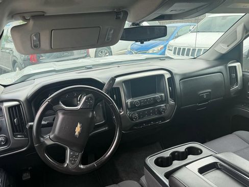 Used 2019 Chevrolet Silverado 1500 LT AWD/4WD image 7