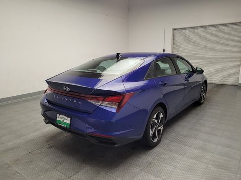 Used 2023 Hyundai Elantra SEL w/ Convenience Package FWD image 9