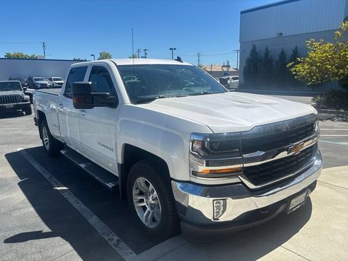 Used 2018 Chevrolet Silverado 1500 LT w/ Max Trailering Package AWD/4WD image 5