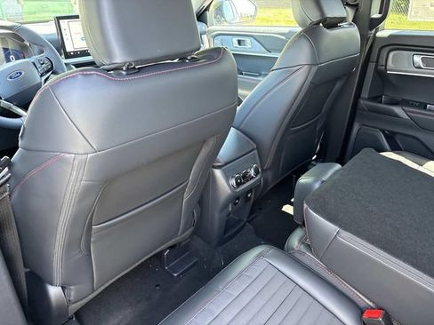 New 2026 Ford Explorer ST-Line w/ ST-Line Street Pack AWD/4WD image 17