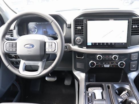 Used 2025 Ford F150 Lightning XLT image 3